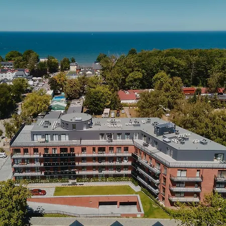 Port Pilice アパート *