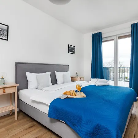 アパート Port Pilice