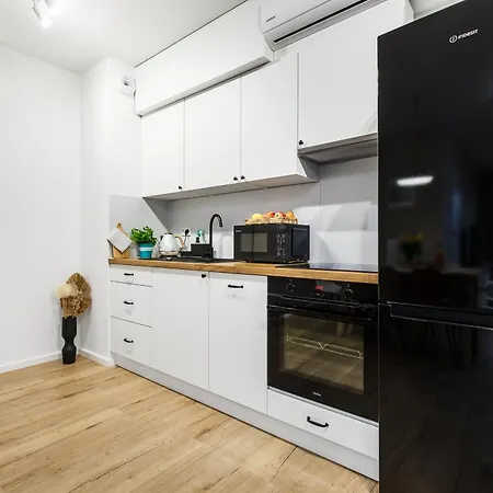 Port Pilice アパート *